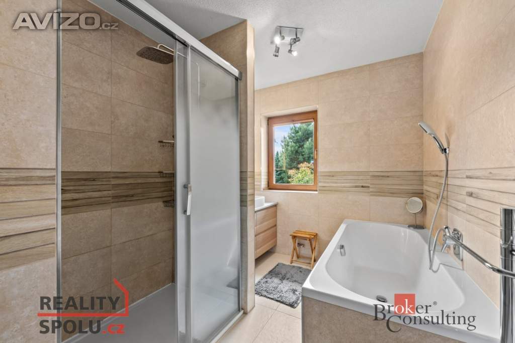 Foto inzerátu Prodej rodinné domy, 221 m² - Mokrovousy