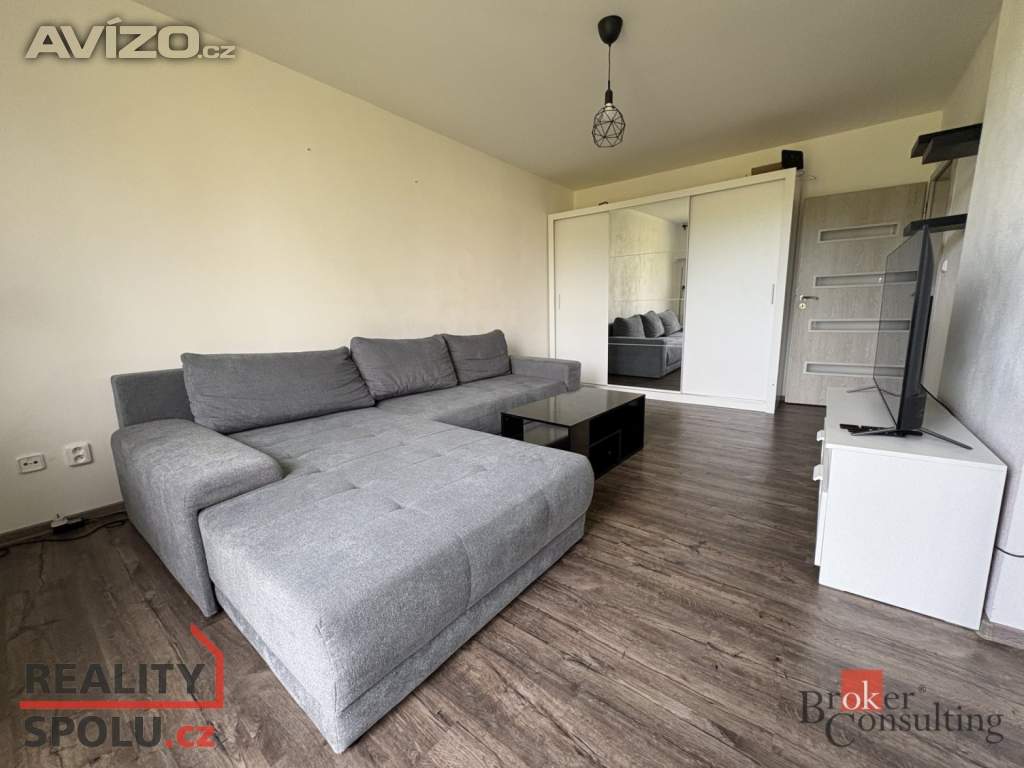 Pronájem bytu 2+1 55 m², Razová