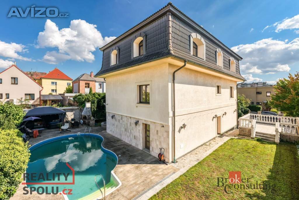 Foto inzerátu Prodej vily 287 m², Praha