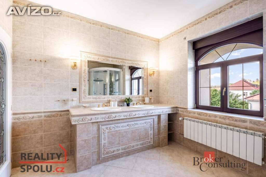 Foto inzerátu Prodej vily 287 m², Praha