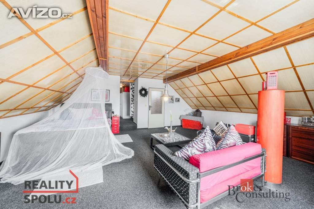 Foto inzerátu Prodej rodinné domy, 198 m² - Dolany