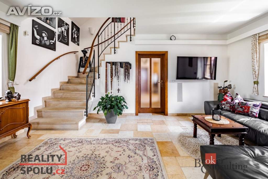 Foto inzerátu Prodej rodinné domy, 370 m² -