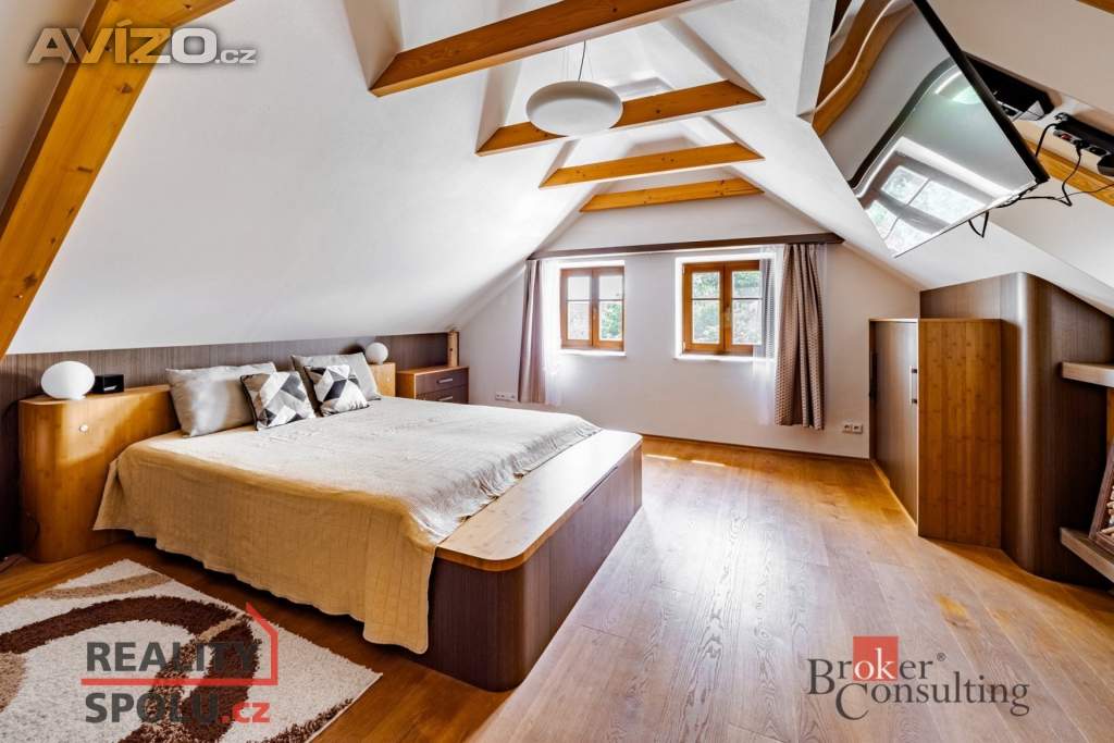 Foto inzerátu Prodej rodinné domy, 370 m² -