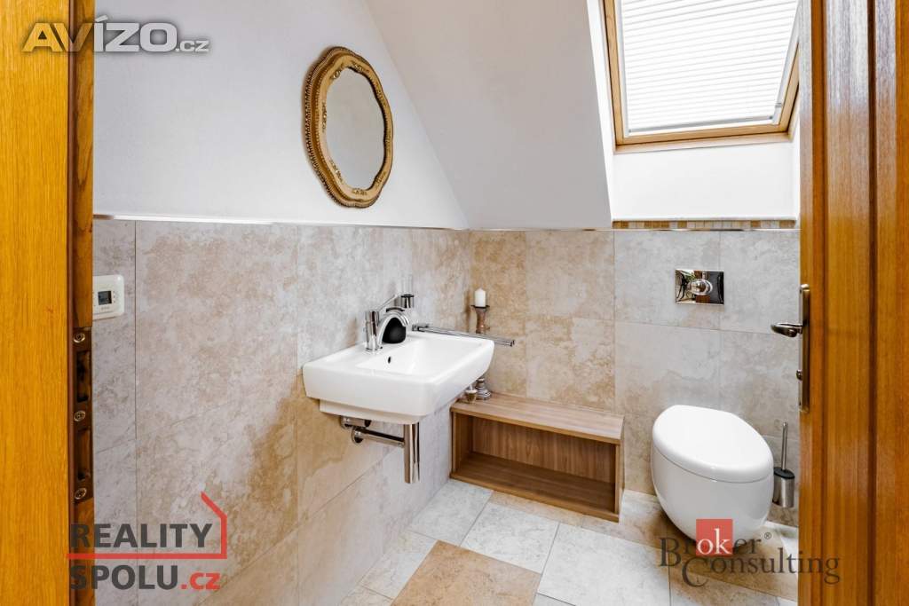 Foto inzerátu Prodej rodinné domy, 370 m² -