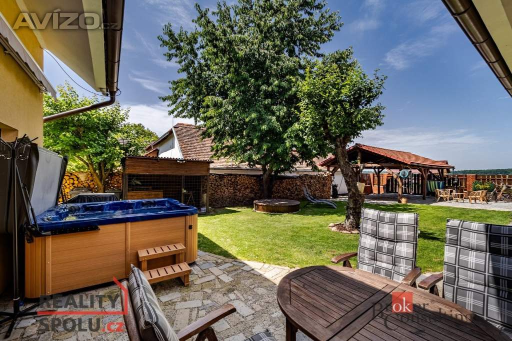 Foto inzerátu Prodej rodinné domy, 370 m² -