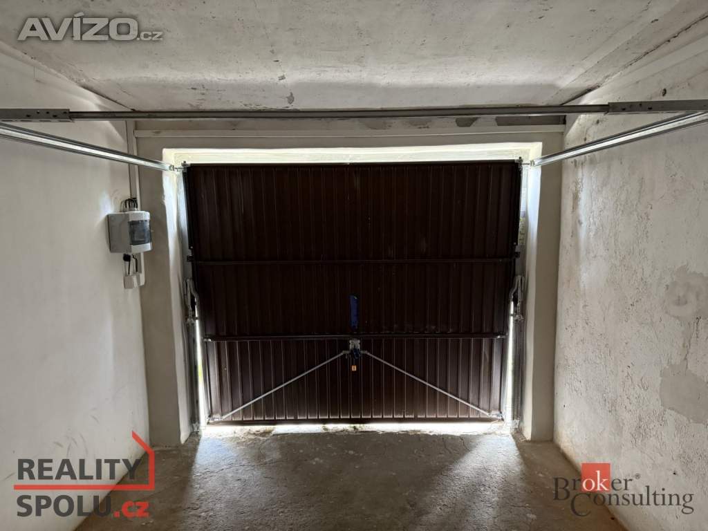 Foto inzerátu Prodej garáže, 20 m² - Liberec VIII-Dolní Hanychov