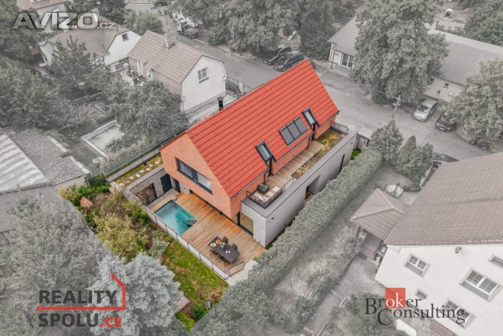 Prodej rodinného domu 224 m², Praha