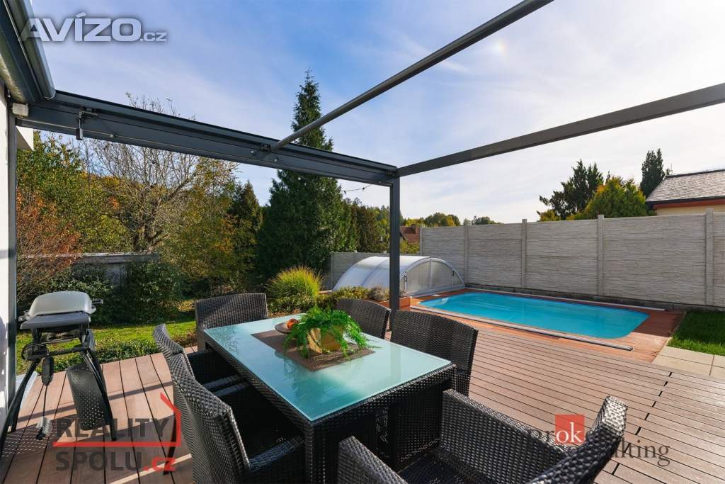 Prodej rodinného domu 190 m², Velké Popovice