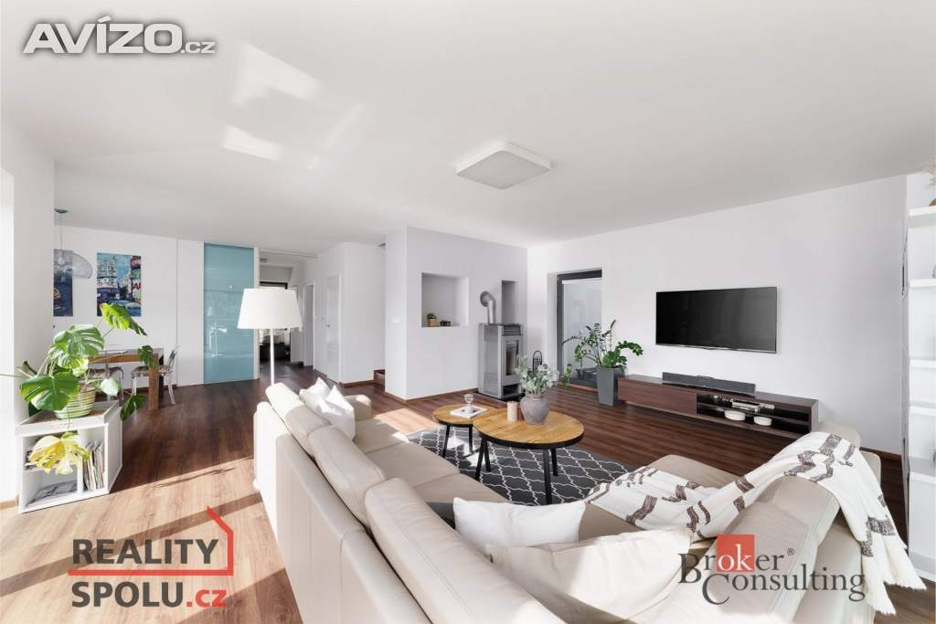 Foto inzerátu Prodej rodinného domu 190 m², Velké Popovice