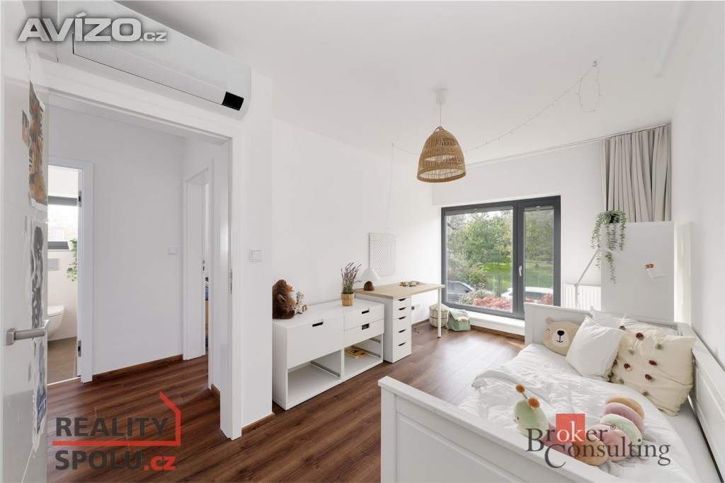 Foto inzerátu Prodej rodinného domu 190 m², Velké Popovice