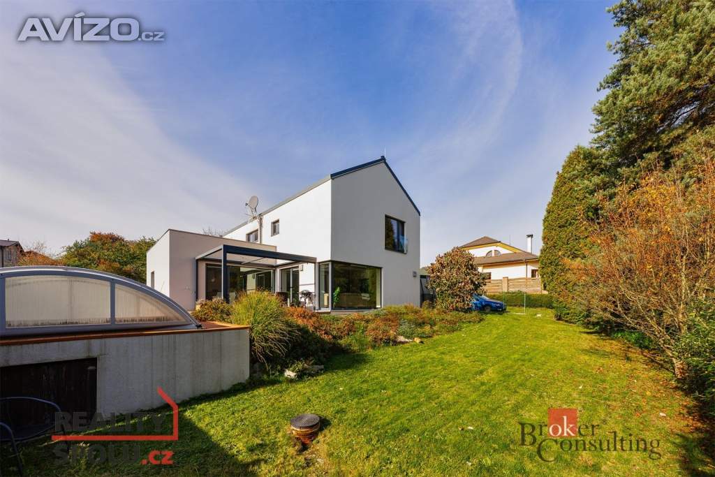 Foto inzerátu Prodej rodinného domu 190 m², Velké Popovice