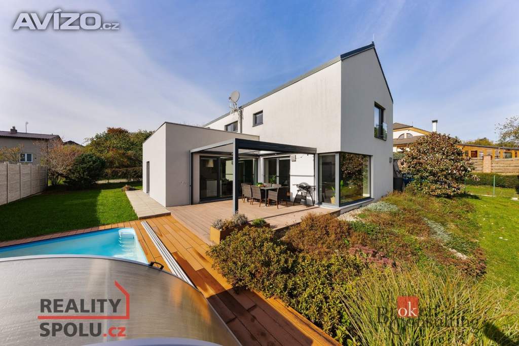 Foto inzerátu Prodej rodinného domu 190 m², Velké Popovice