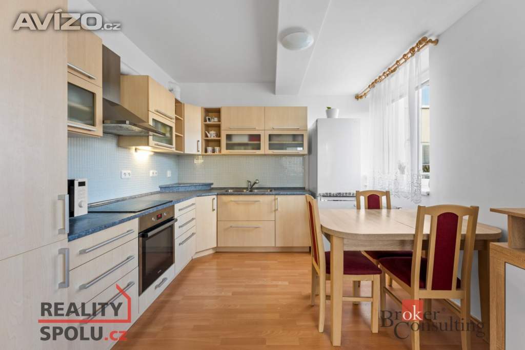 Pronájem bytu 2+kk 43 m², Hradec Králové