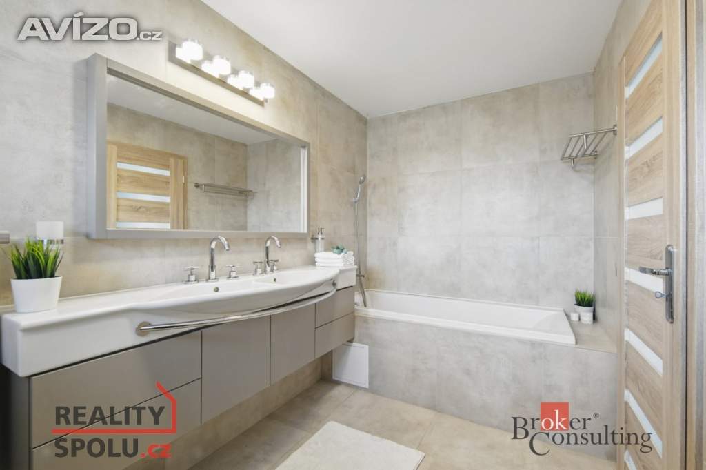 Foto inzerátu Prodej rodinné domy, 206 m² - Pchery - Humny