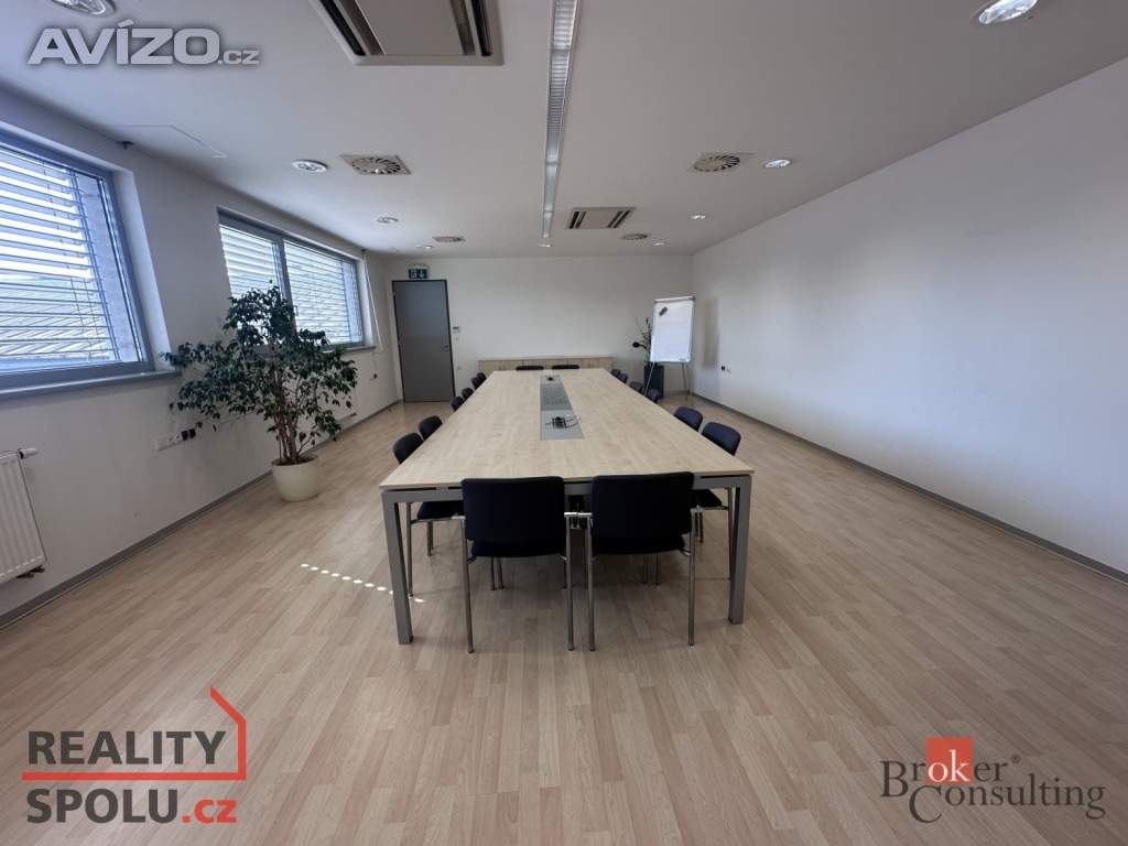 Foto inzerátu Pronájem kanceláře 22 m², Hradec Králové