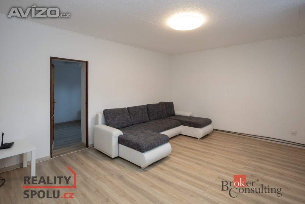 Foto inzerátu Pronájem rodinného domu 155 m², Okřesaneč