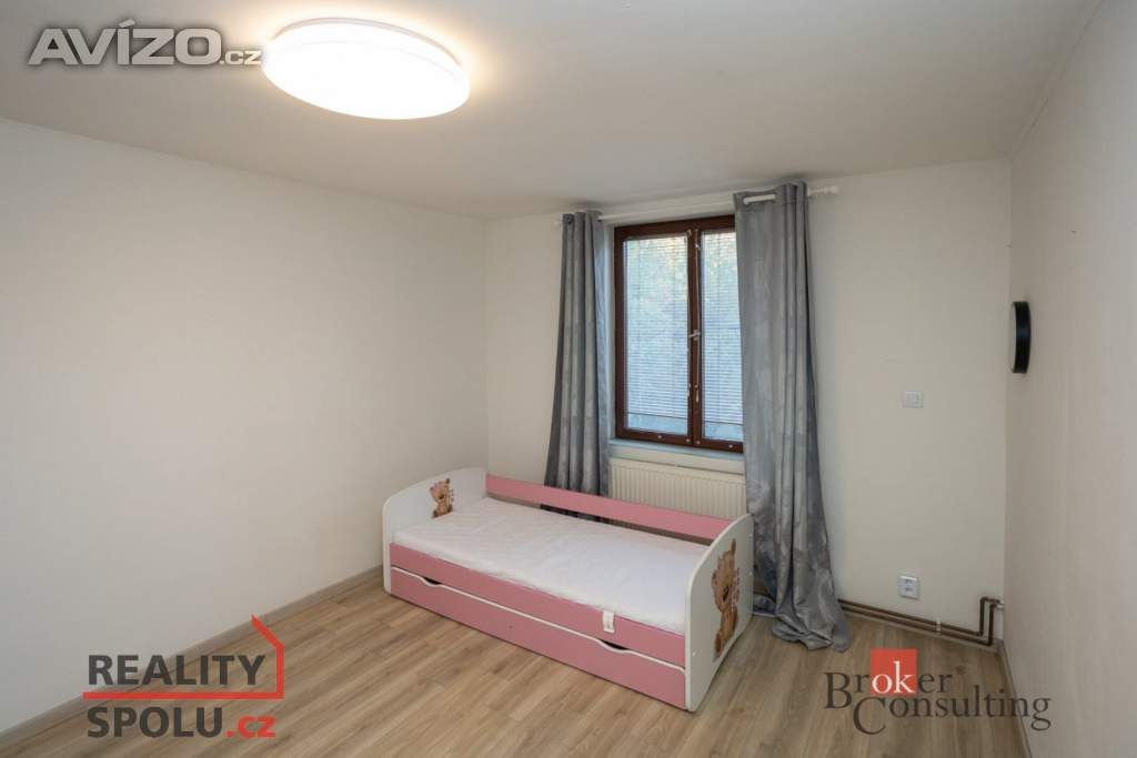 Foto inzerátu Pronájem rodinného domu 155 m², Okřesaneč