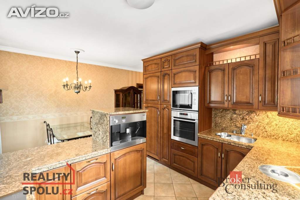 Foto inzerátu Prodej rodinné domy, 388 m² - Karlovy Vary - Tašovice