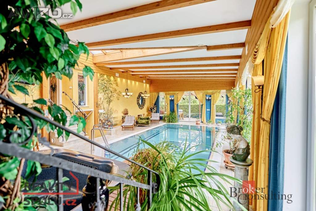 Foto inzerátu Prodej rodinné domy, 388 m² - Karlovy Vary - Tašovice