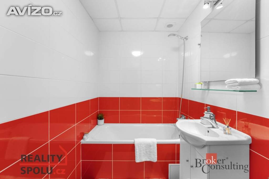 Foto inzerátu Pronájem bytu 2+kk 48 m², Hradec Králové