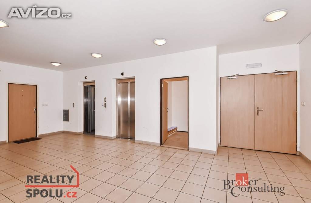 Foto inzerátu Pronájem bytu 1+kk 53 m², Praha