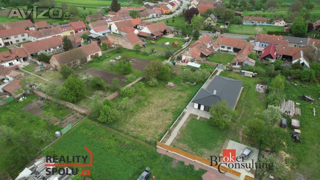 Foto inzerátu Prodej stavebního pozemku 1 163 m², Malhostovice