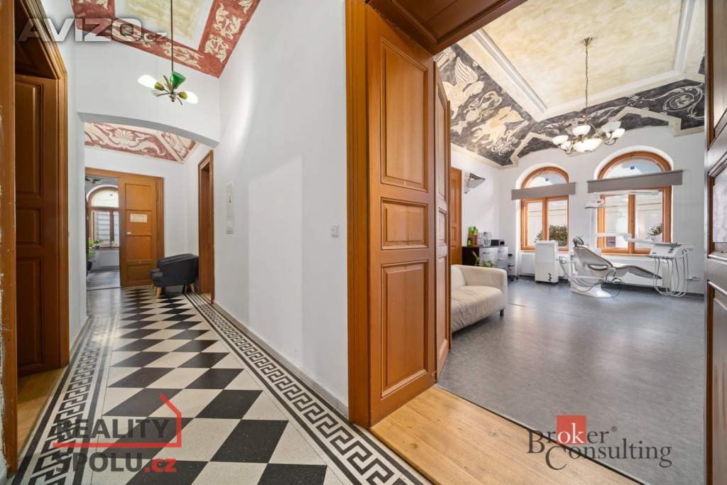 Foto inzerátu Prodej ordinace 134 m², Hradec Králové