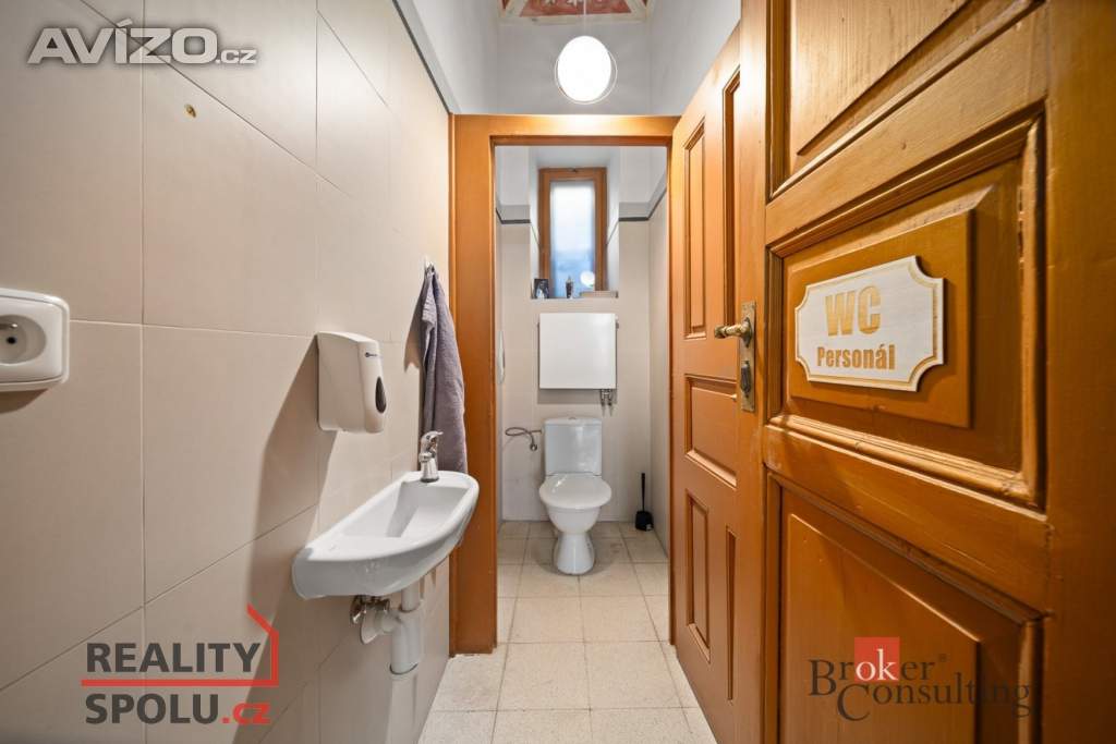 Foto inzerátu Prodej ordinace 134 m², Hradec Králové