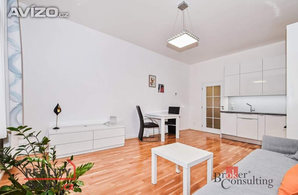 Foto inzerátu Pronájem bytu 1+kk 35 m², Praha