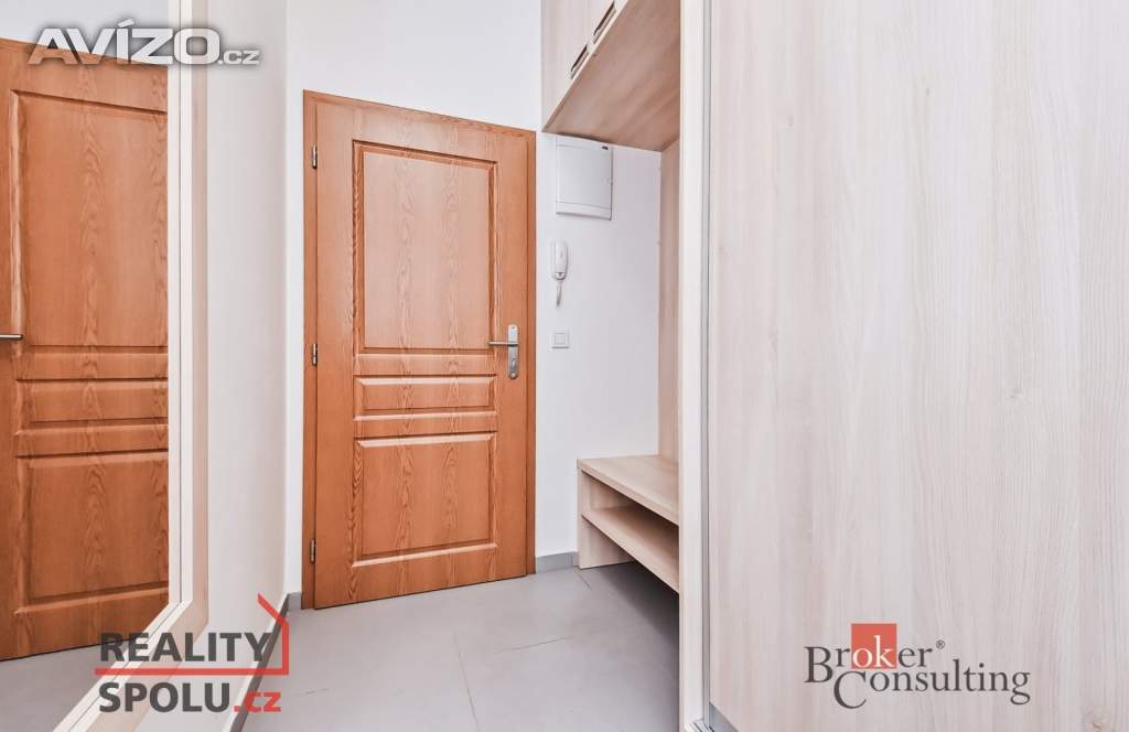 Foto inzerátu Pronájem bytu 1+kk 35 m², Praha