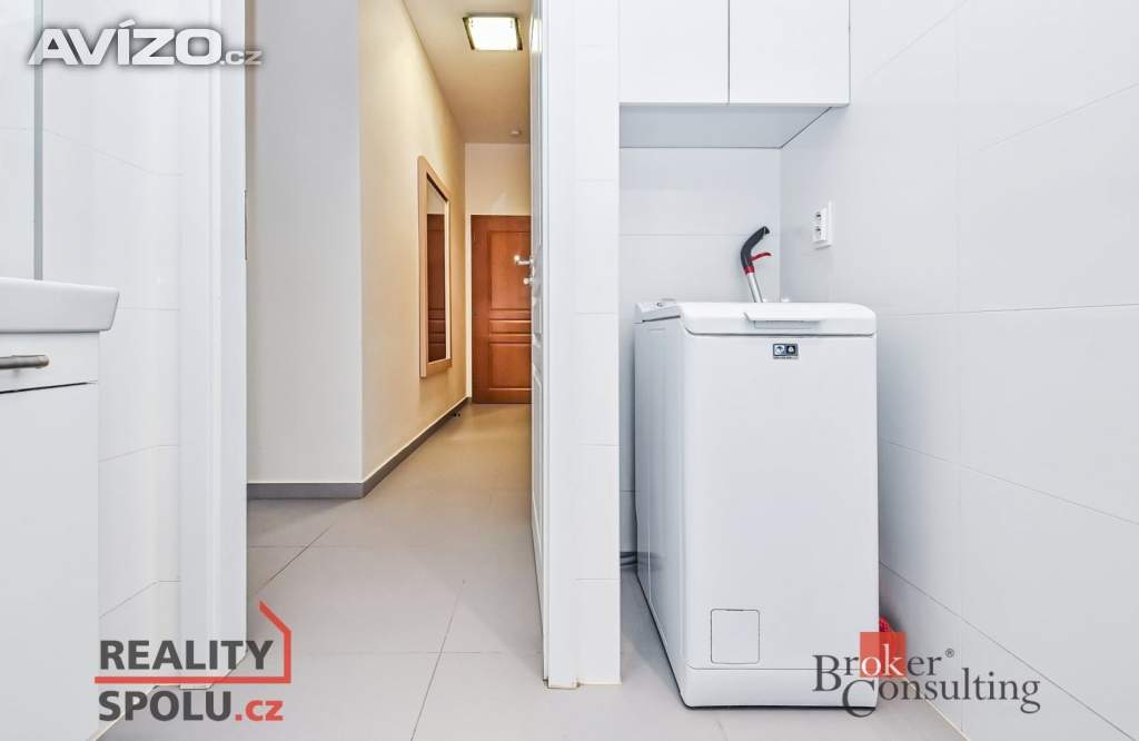 Foto inzerátu Pronájem bytu 1+kk 35 m², Praha