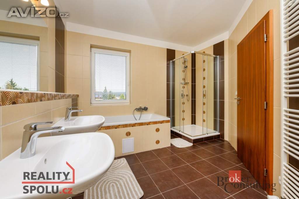 Foto inzerátu Pronájem rodinného domu 232 m², Plzeň