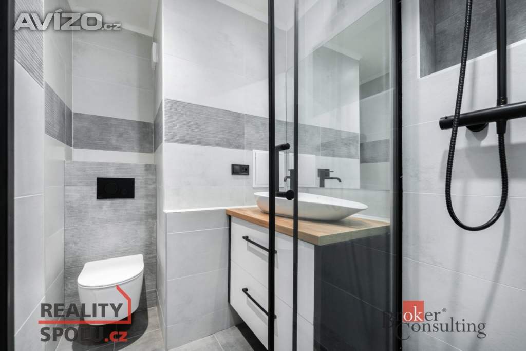 Foto inzerátu Pronájem bytu 1+kk 31 m², Hradec Králové