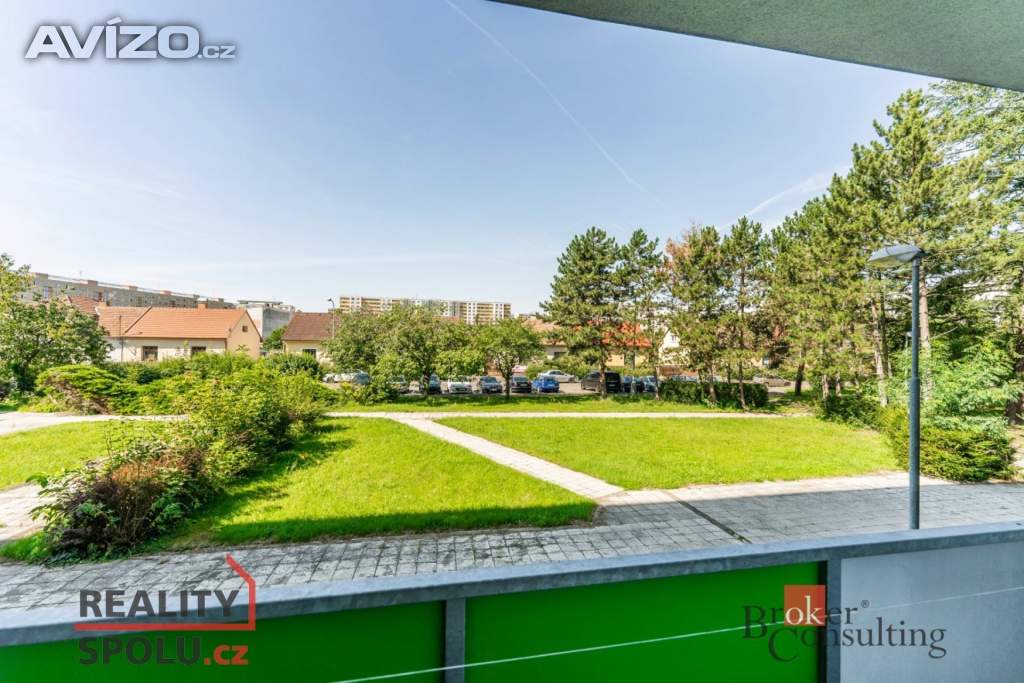 Foto inzerátu Pronájem bytu 1+kk 31 m², Hradec Králové