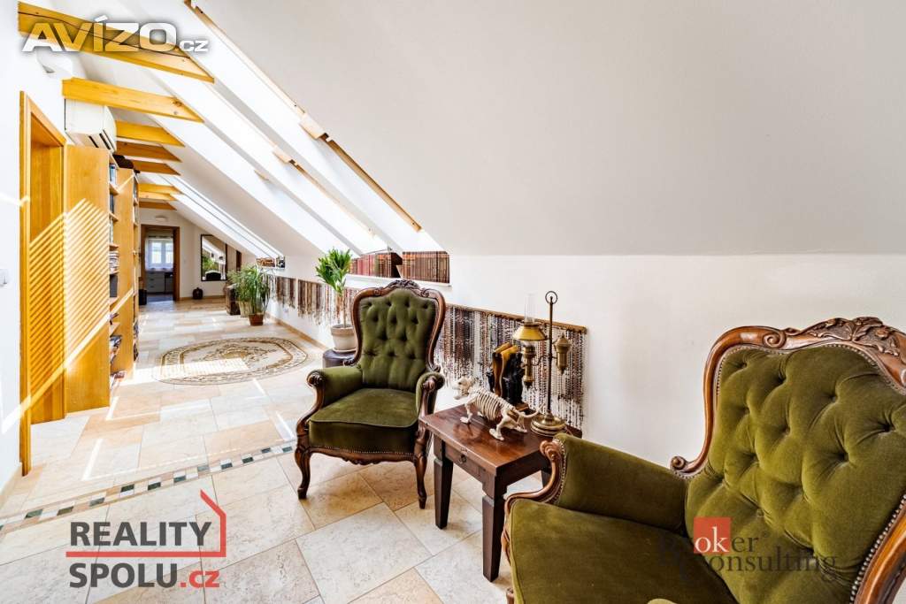 Foto inzerátu Prodej rodinné domy, 370 m² -