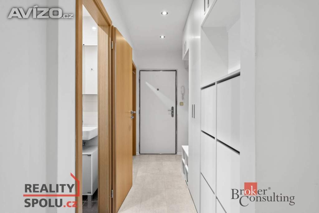 Foto inzerátu Pronájem bytu 2+1 55 m², Praha