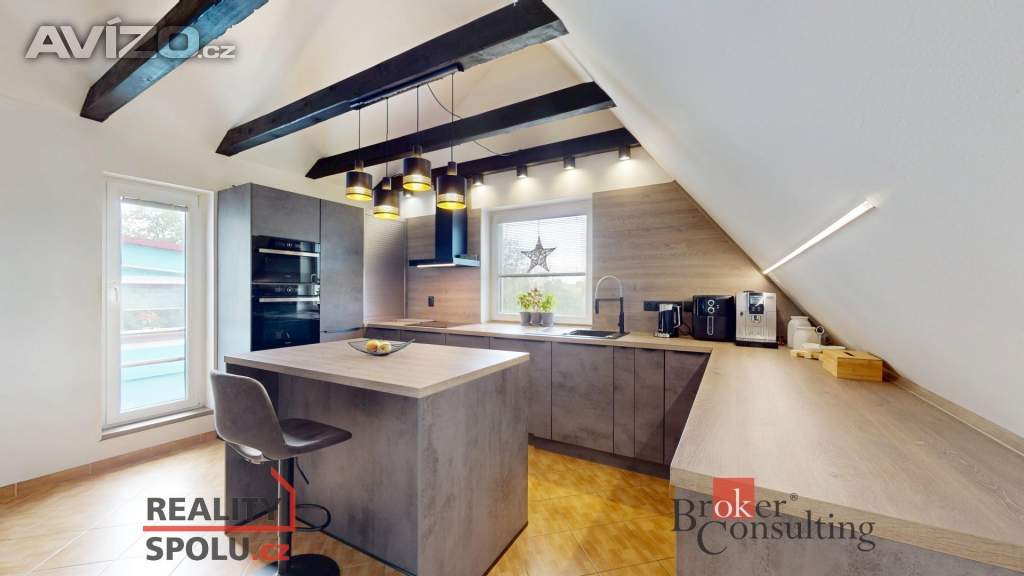 Foto inzerátu Prodej rodinného domu 240 m², Chomutov