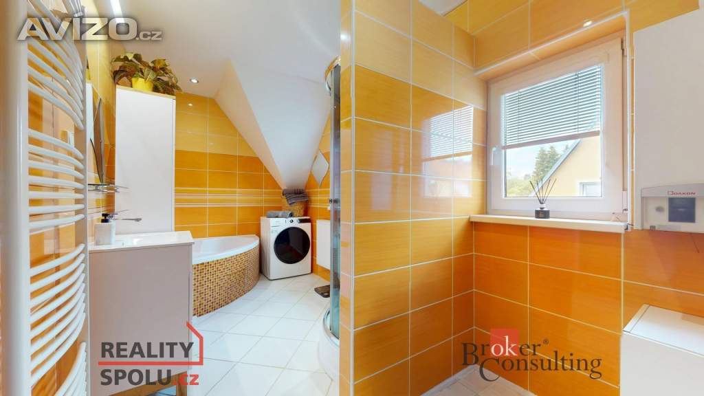 Foto inzerátu Prodej rodinného domu 240 m², Chomutov