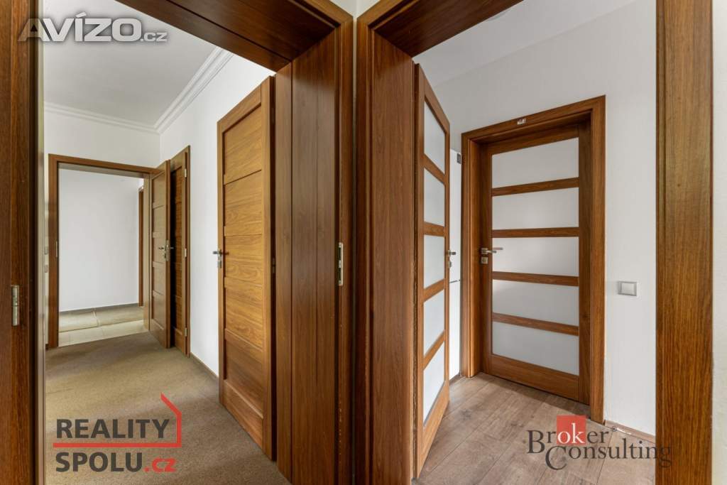 Foto inzerátu Prodej rodinného domu 298 m², Kamenice