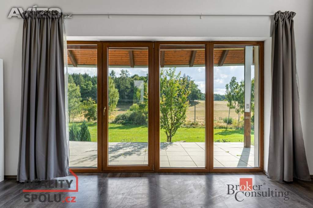 Foto inzerátu Prodej rodinného domu 298 m², Kamenice