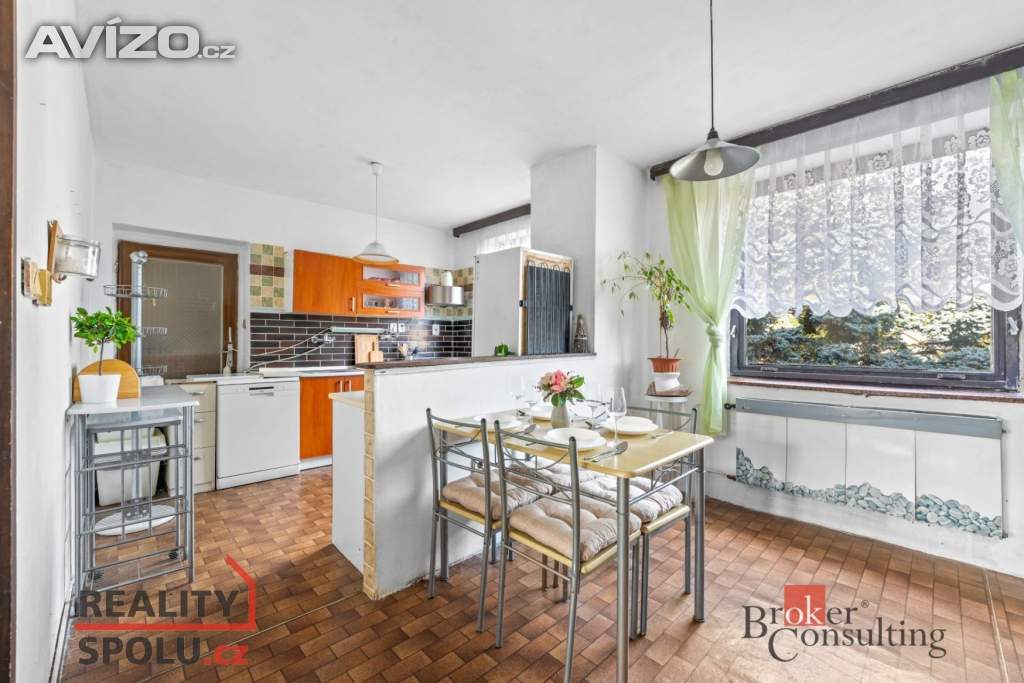 Foto inzerátu Prodej rodinného domu 211 m², Holín