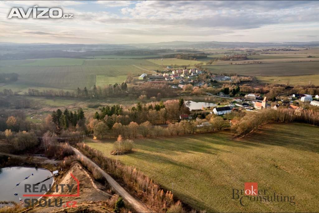 Foto inzerátu Prodej stavebního pozemku 3 662 m², Milhostov