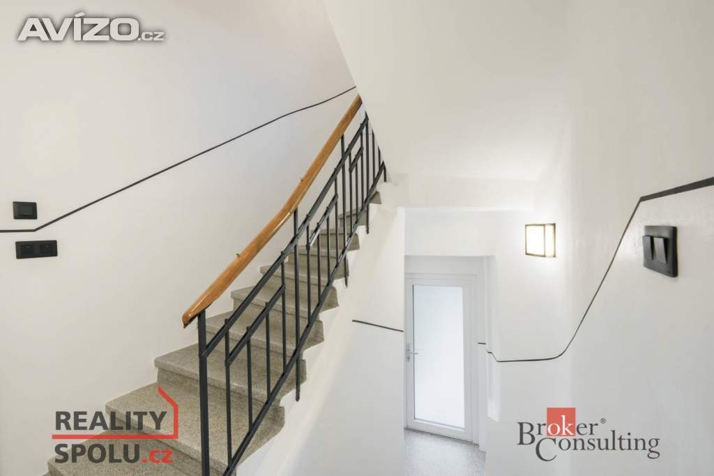 Foto inzerátu Prodej vily 291 m², Praha