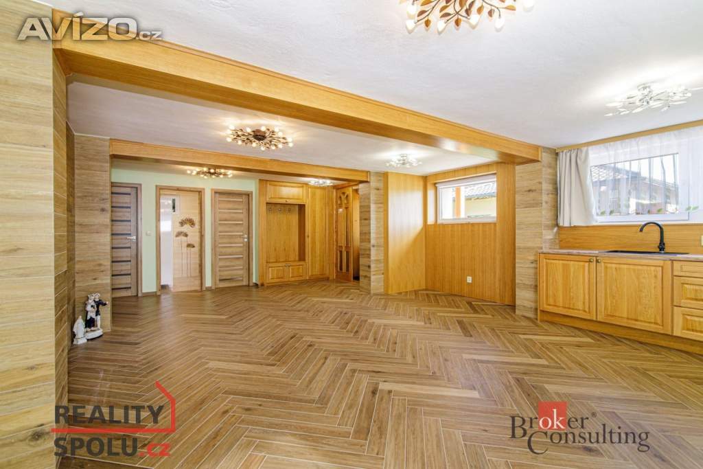 Foto inzerátu Prodej rodinného domu 252 m², Holasovice
