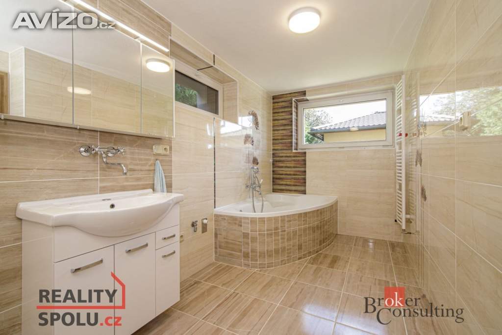 Foto inzerátu Prodej rodinného domu 252 m², Holasovice