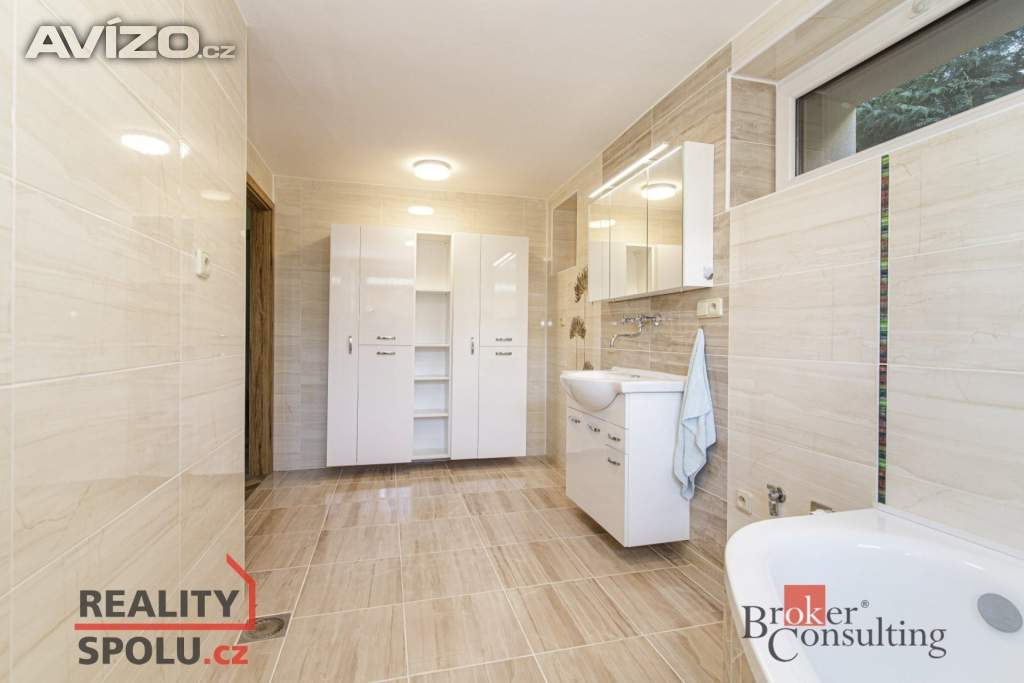 Foto inzerátu Prodej rodinného domu 252 m², Holasovice
