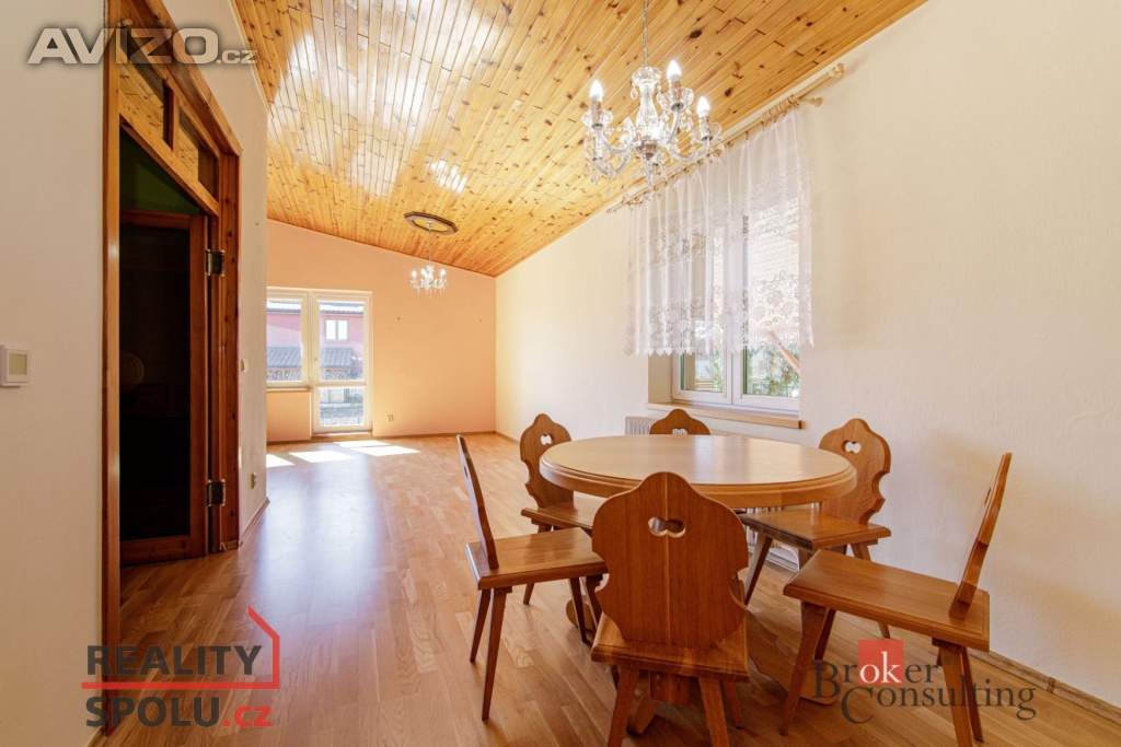 Foto inzerátu Prodej rodinného domu 252 m², Holasovice