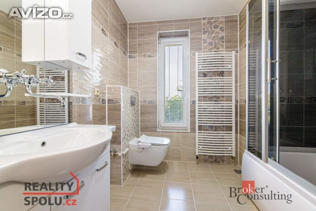 Foto inzerátu Prodej rodinného domu 252 m², Holasovice