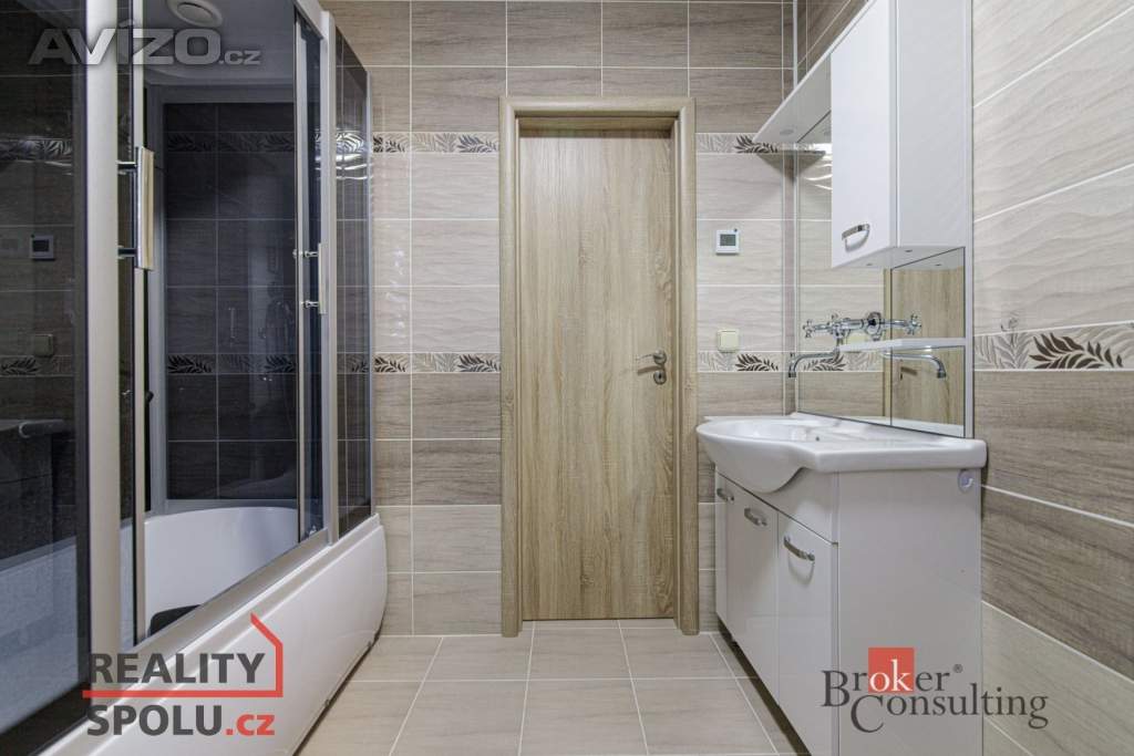 Foto inzerátu Prodej rodinného domu 252 m², Holasovice