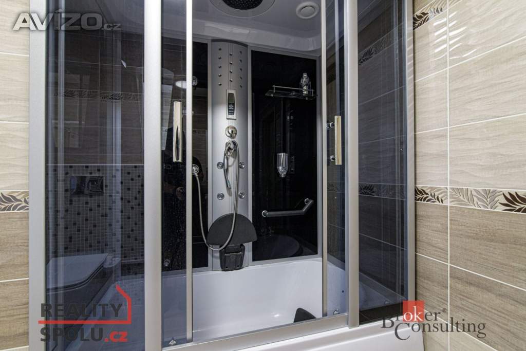 Foto inzerátu Prodej rodinného domu 252 m², Holasovice